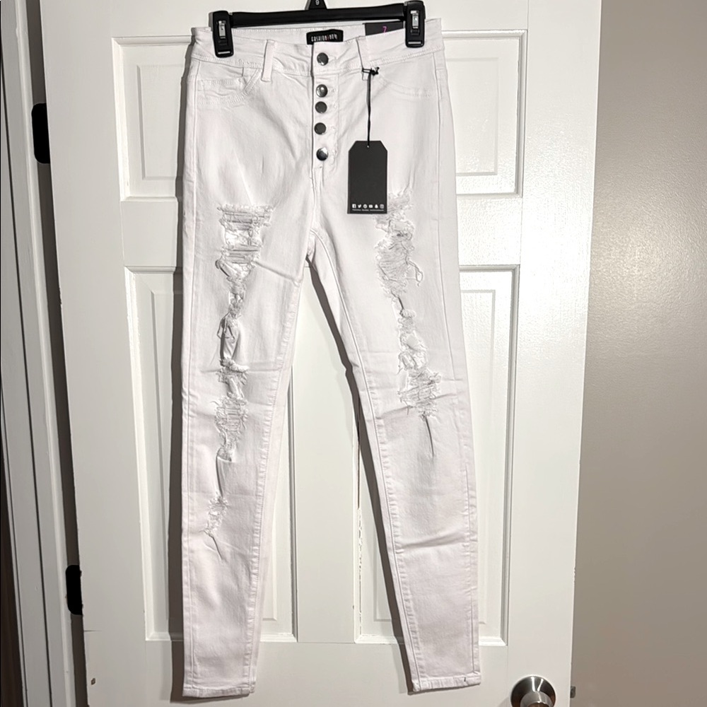 NWT FASHION NOVA BUTTON DOWN DISTRESSED JEANS